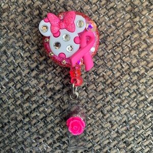 Minni Mouse  cancer free !!